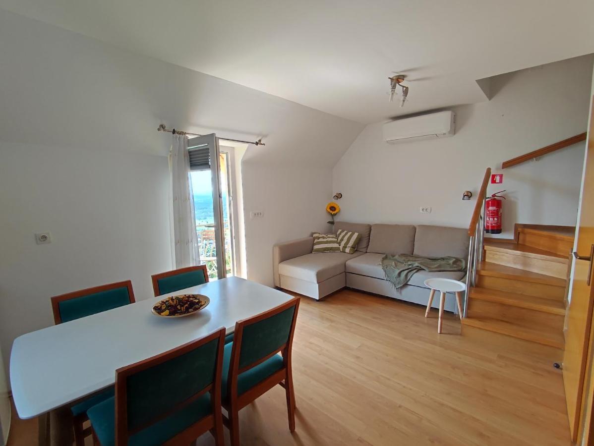 Zidanica-Vineyard Cottage Jakse Semic Exterior foto